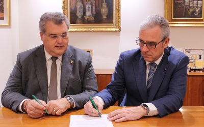 Núria Bosch es presenta a les eleccions de la Cambra de Comerç amb el suport del COFB i l’Associació de Farmàcies de Barcelona