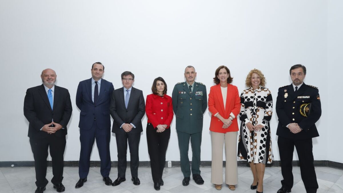 campaa-ciberseguridad-foto-de-familia-1239×697